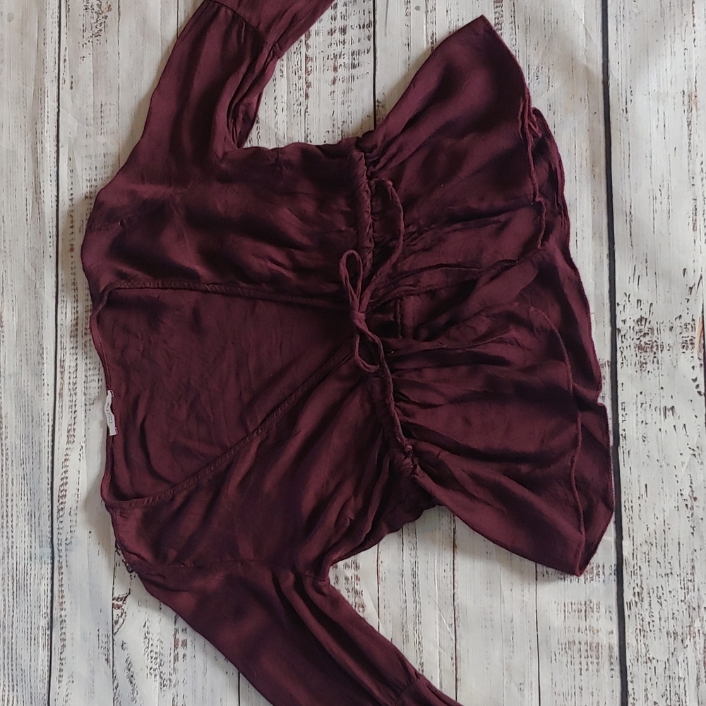 ODICA BELL SLEEVE TOP